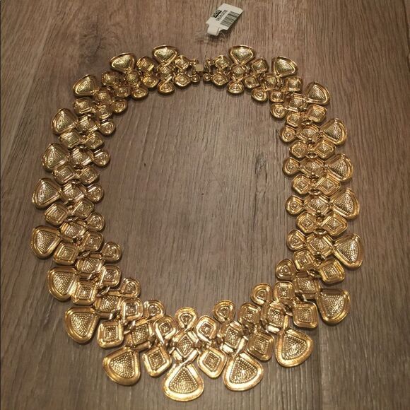 🎉Last deal 🎉Cache choker necklace ⭐️ - Picture 3 of 4